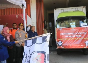 Jamin Keamanan Polres Kediri Kota Kawal Pengiriman Kotak Suara Hingga ke PPS