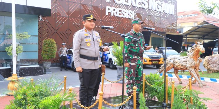 Kapolres Bersama Dandim 0805 Ngawi Pimpin Gelar Pasukan Ops Keselamatan Semeru 2024