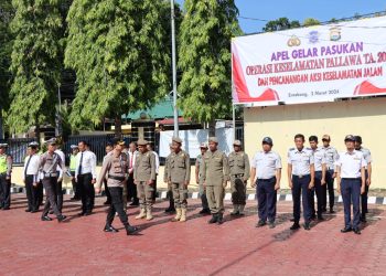Kapolres Enrekang Pimpin Apel Gelar Pasukan Ops Keselamatan Pallawa 2024 dan Pencanangan Aksi Keselamatan Jalan