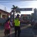 Bantu Penyeberangan dan Pengaturan, Jajaran Polres Tulungagung Lakukan Pos Pagi
