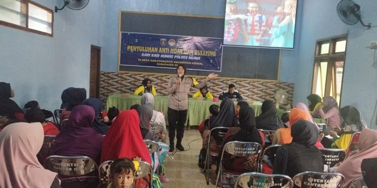 Cegah Hoax dan Bullying, Polisi Ngawi Berikan Binluh