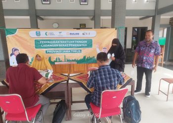 Pemdes Bangunjaya Salurkan Bantuan Pangan Tahap 2 Pada 303 KPM
