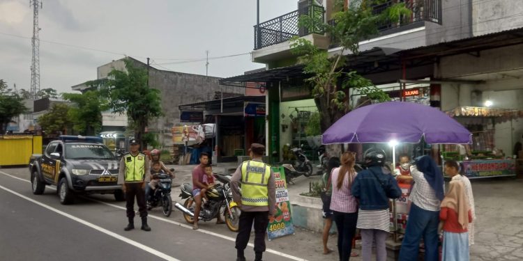 Patroli Ngabuburit Polsek Karangjati Jaga Kamtibmas Ngawi