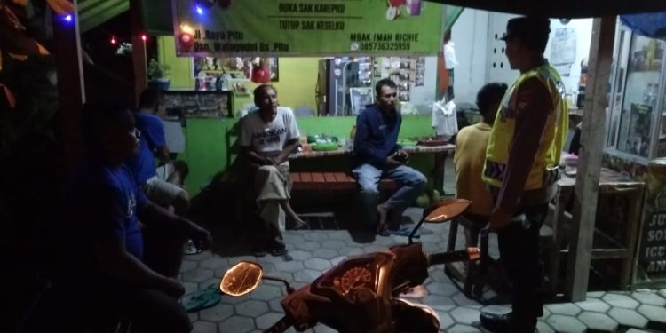 Patroli Dialogis Polsek Pitu Tingkatkan Keamanan di Ngawi