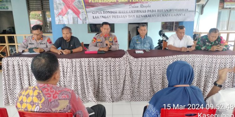 Polres Batang Berikan Bantuan Pada Warga Terdampak Banjir di Pekalongan