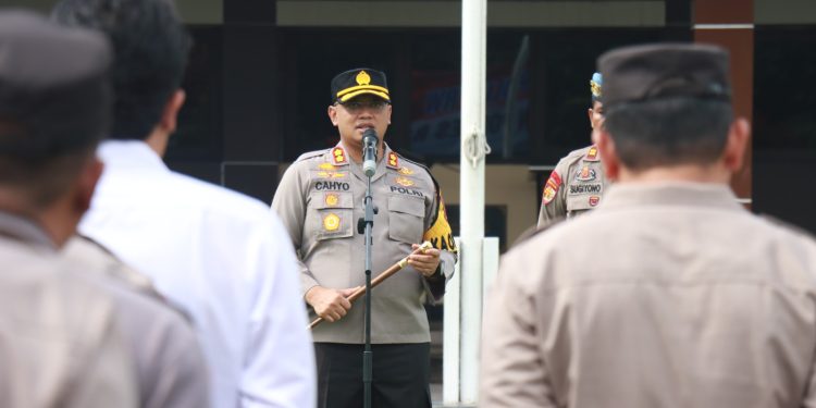 Kapolres Batang Mendorong Peran Polisi RW dalam Membangun Keamanan Lingkungan