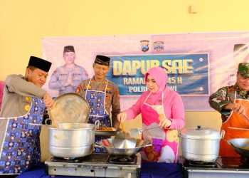 500 Nasi Kotak Hasil Olahan Dapur SAE Polres Ngawi Dibagikan ke Masyarakat Paron