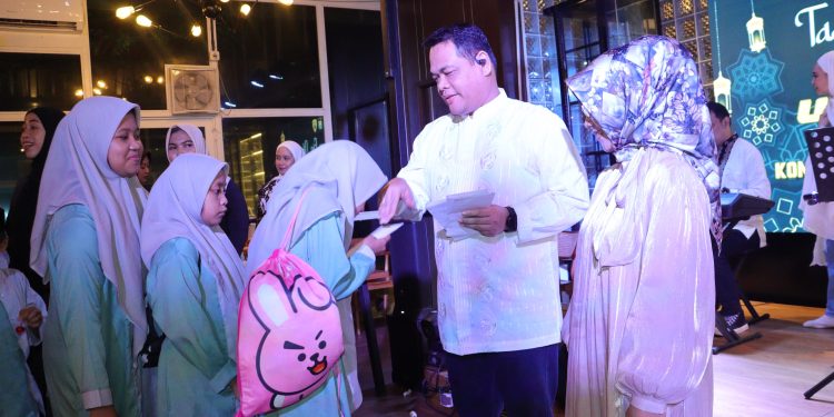 *Peduli Kepada Anak Yatim Piatu, Biro SDM Polda Sulsel Gelar Buka Puasa Bersama*