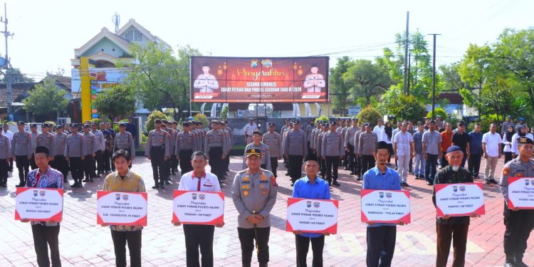 Polres Ngawi Salurkan 2073 Paket Beras Zakat Fitrah 1445 H