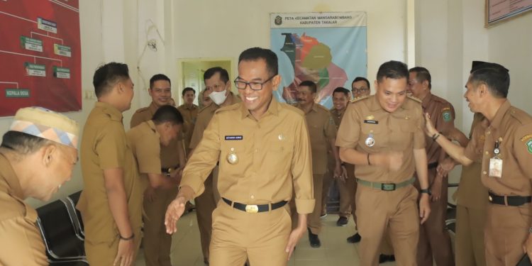 Pastikan Masyarakat Mendapat Pelayanan yang Maksimal, Pj. Bupati Takalar Sidak ke RSUD dan Puskesmas
