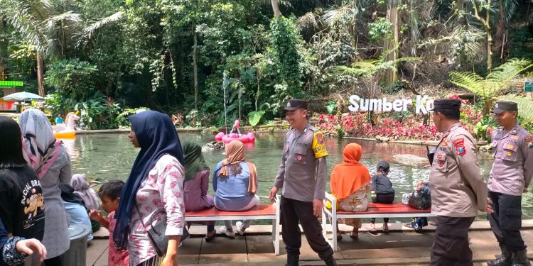 Polisi Ngawi Maksimalkan Pengamanan Tempat Wisata di Sine