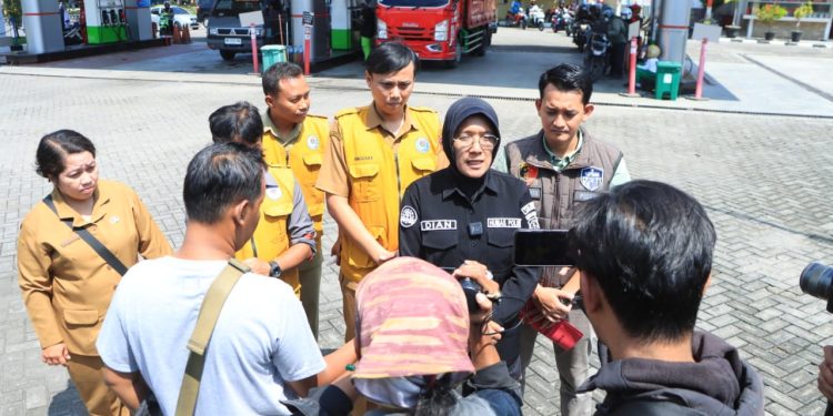 Pastikan Stok BBM Aman dan Tidak Ada Kecurangan, Tim Gabungan Polres Ngawi Sidak SPBU