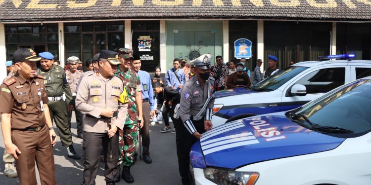 Apel Gelar Pasukan Operasi Ketupat Semeru 2024, Polres Nganjuk Siap Amankan Arus Mudik dan Balik