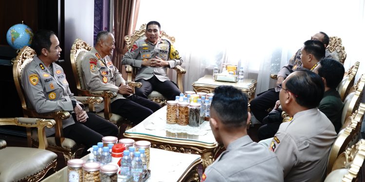 KAPOLDA JABAR TERIMA KUNJUNGAN TIM LEMDIKLAT POLRI YANG AKAN MELAKSANAKAN PENGKAJIAN DAN EVALUASI HASIL DIKLAT POLRI T.A 2024