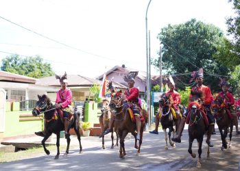 Pasukan Berkuda Takalar warnai Pawai Taaruf MTQ ke XXXIII Tingkat Prov. Sulsel