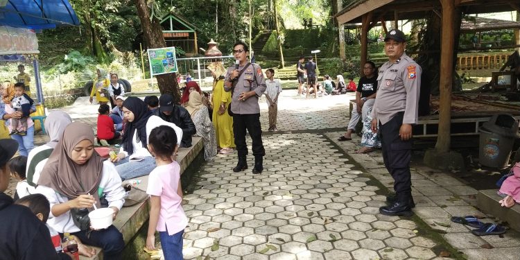 Tingkatkan KRYD di Tempat Wisata Ngawi, Polsek Sine Siagakan Anggotanya