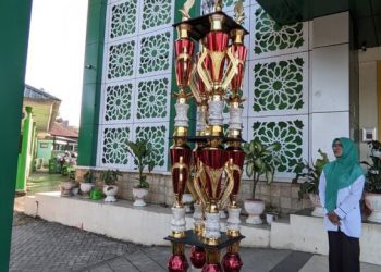 Man 3 Kota Makassar Tunjukkan Prestasi Yang Di Raihnya.