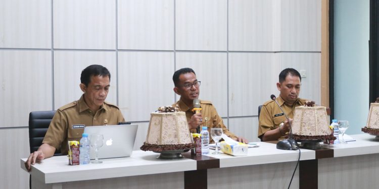 Serius Dalam Percepatan Penghapusan Kemiskinan Ekstrem di Takalar, Pj. Bupati Kumpulkan Kepala OPD dan Camat se-Kab. Takalar