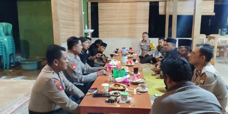 Polsek Kendal Gelar Acara Ngopi Bersama Perguruan Silat