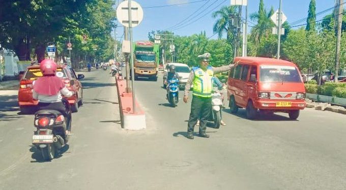 Polres Takalar Terjunkan Satlantas Amankan Jam Pulang Sekolah