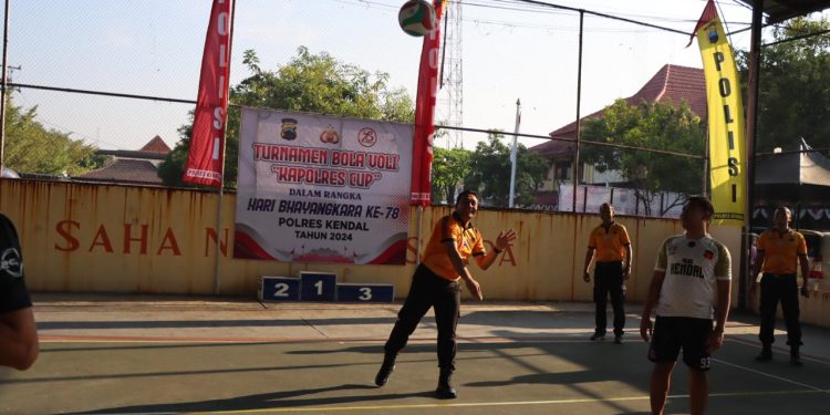 Semarakkan HUT Bhayangkara ke-78 Tahun 2024, Polres Kendal Gelar Turnamen Bola Voli