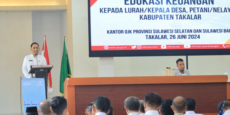 Pemda Takalar Bersama Keuangan OJK Sulselbar Berikan Edukasi Kepala Desa dan Nelayan