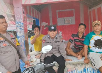 Cegah Kelangkaan Gas Elpiji, Personel Polsek Pegandon Cek Pangkalan Gas LPG 3 Kg