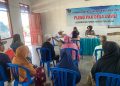 Peduli Lansia, Polwan Ngawi Dampingi Pemeriksaan Kesehatan di Kantor Desa Dawu