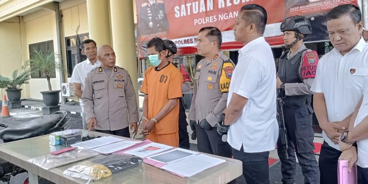 Polres Nganjuk Tangkap Pelaku  Pencuri Pompa Air Pertanian yang Beraksi di 8 TKP