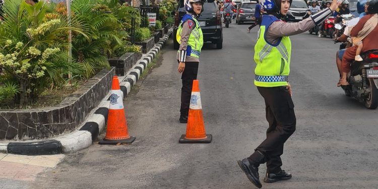 Polwan Ngawi, Amankan Libur Panjang Hari Raya Idul Adha 2024