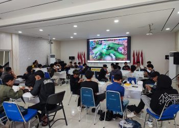 Tingkatkan Sportivitas Generasi Muda, Polres Gelar Turnamen E-Sport Kapolres Ngawi  Competition 2024