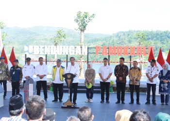 Pj Bupati Takalar Dampingi Presiden di Bendungan Pamukkulu