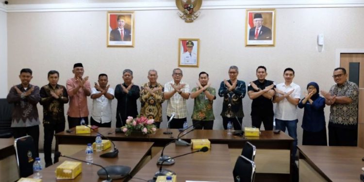 Kepala Bapenda Sul-Sel Terima Kunjungan Anggota DPRD Wajo dalam rangka tanyakan Dana Bagi Hasil