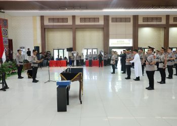 Kapolda Sulsel Pimpin Serah Terima Jabatan dan Kenal Pamit Kabiddokkes dan Kapolres Jajaran Polda Sulsel