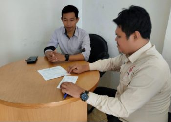 UPTB PALOPO DATANGI RUMAH PARA PENUNGGAK PAJAK SECARA DOOR TO DOOR.