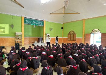 Cegah Kenakalan Anak, Polwan Ngawi Berikan Sosialisasi di Ponpes Al Hijrah