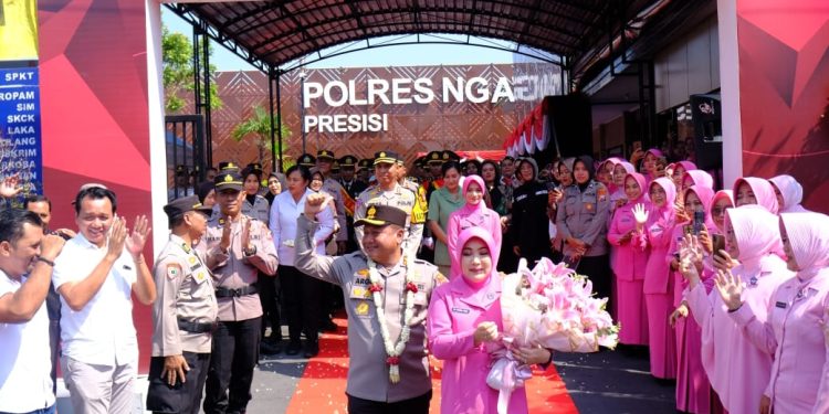 Pucuk Pimpinan Polres Ngawi Berganti