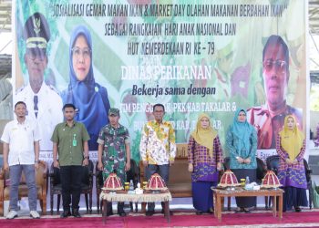 Dalam rangka peringatan hari anak nasional,,  Pj Bupati Takalar membuka sosialisasi gemar makan ikan dan market  day