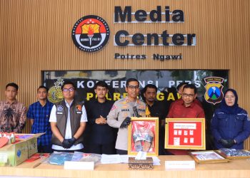 Polres Bersama Lapas Ngawi Berhasil Ungkap Kasus Narkotika dalam Sandal