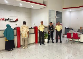 Jaga Kamtibmas, Sat Samapta Polres Ngawi Pengamanan Kantor Perbankan