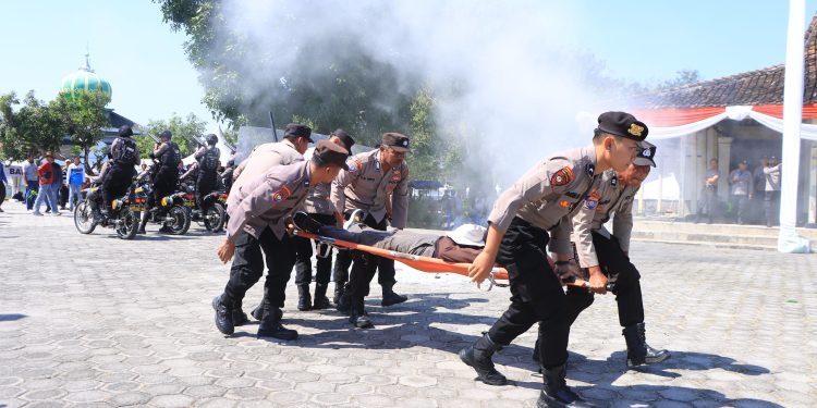 Polres Ngawi Gelar Gladi Lapang Sispamkota, Pastikan Kesiapan Pengamanan Pilkada Serentak 2024