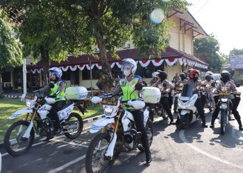 Srikandi Polwan Polres Kendal Gelar Aksi Gatur dan Patroli Meriahkan HUT ke-76