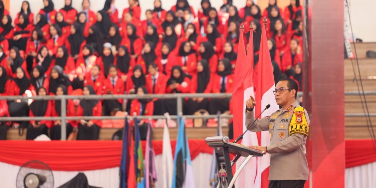 Kapolda Sulsel Jadi Narasumber di Kegiatan Pengenalan Kehidupan Kampus Mahasiswa Baru Universitas Hasanuddin 2024