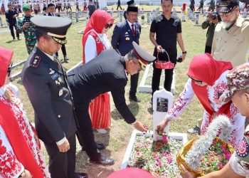 Peringatan HUT Kemerdekaan RI ke-79, Kapolres Takalar Hadiri Upacara Ziarah Nasional di TMP Polongbangkeng