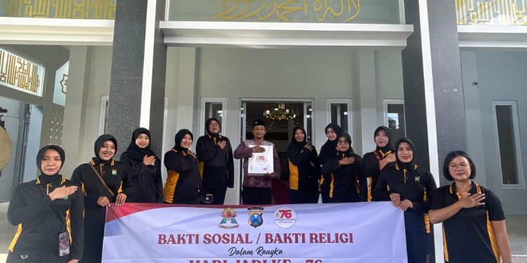 Sambut Hari Jadi Polwan Ke 76, Polisi Wanita Polres Tulungagung Gelar Bakti Religi