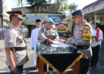Kapolres Pimpin Sertijab Kabag, Kasat dan Kapolsek Jajaran Polres Kediri Kota