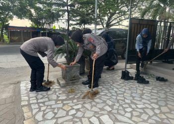 Peringati Hari Jadi ke 76, Polwan Ngawi Gelar Bakti Religi