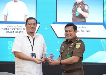 KASI PENKUM KEJATI SULSEL SOSIALISASIKAN UNDANG-UNDANG PEMBERANTASAN TINDAK PIDANA KORUPSI DI PT PELINDO JASA MARITIM