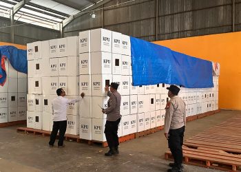 Polres Ngawi Amankan Kunjungan KPU Provinsi Jatim ke Gudang Logistik Pilkada Serentak 2024