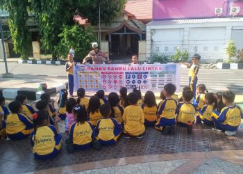 Polisi Sahabat Anak, Sat Lantas Polres Parepare Lakukan Outing Class, Kenalkan Rambu Lalu Lintas pada Siswa TK Katolik